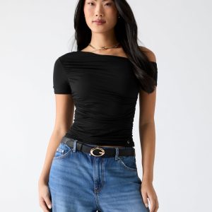Pleated top