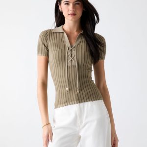 Viscose-blend top