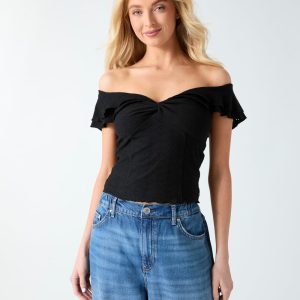 Off-shoulder top