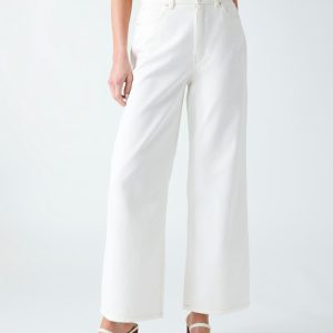 Wide-leg jeans