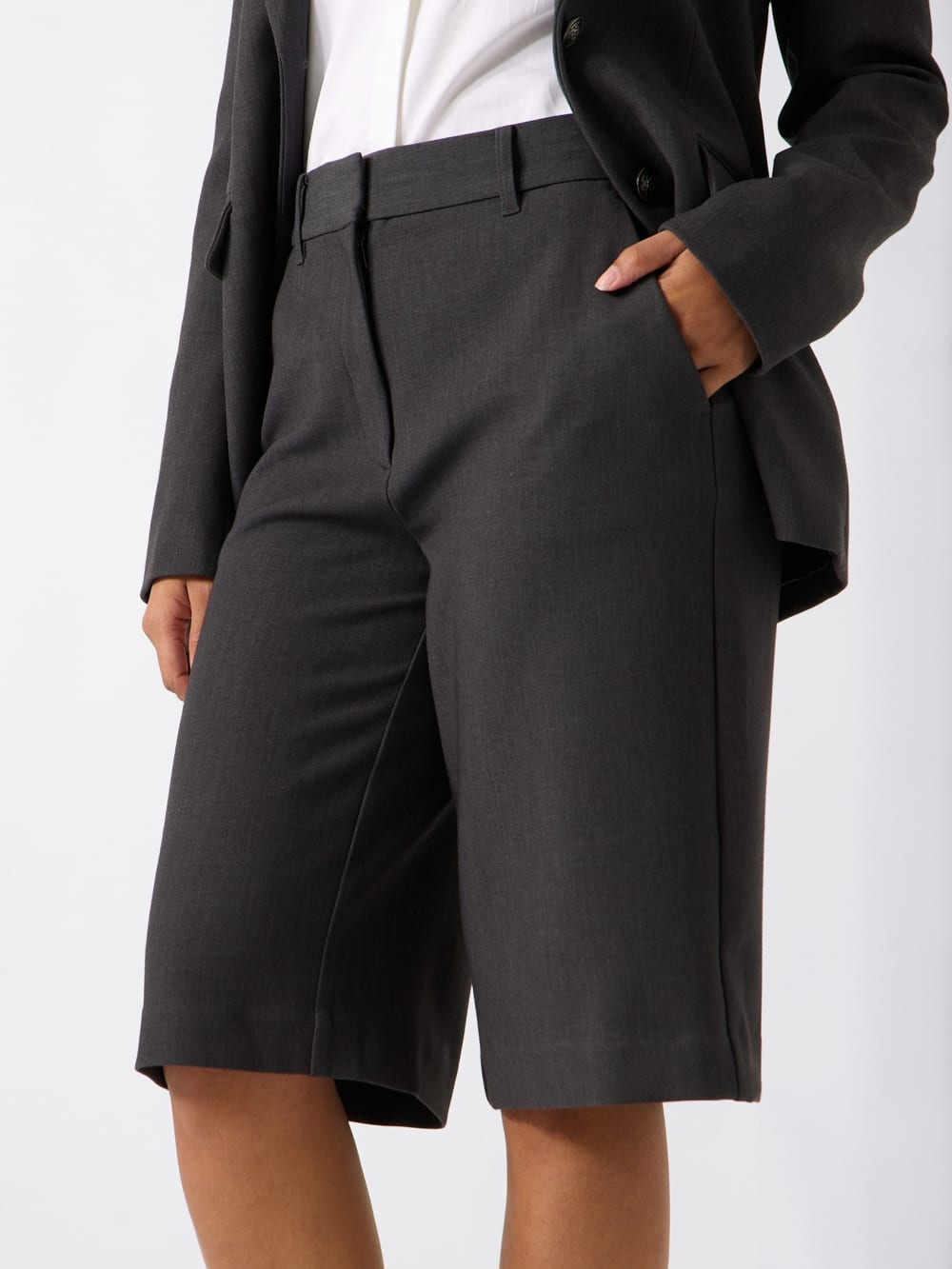 Eco Joandra City Bermuda Shorts - Image 3