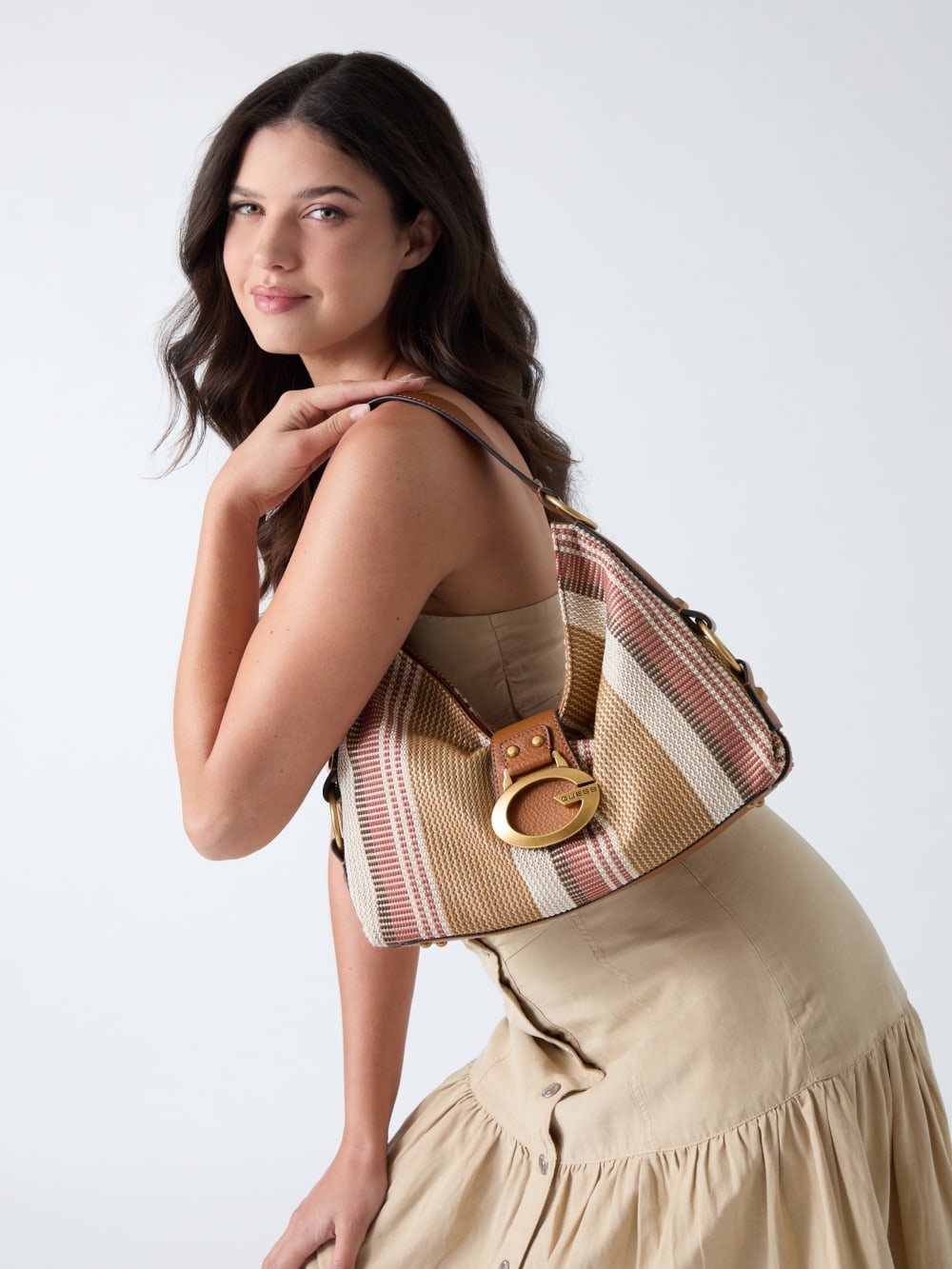 Camden Woven Shoulder Bag - Image 2