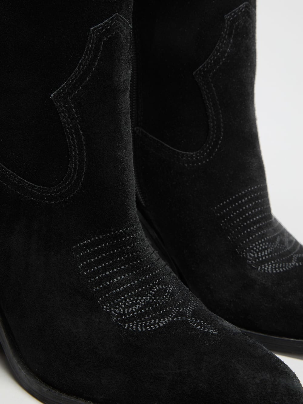 Sashan Suede Knee-High Boots - Image 5