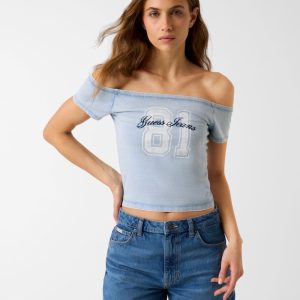 Off-shoulder t-shirt