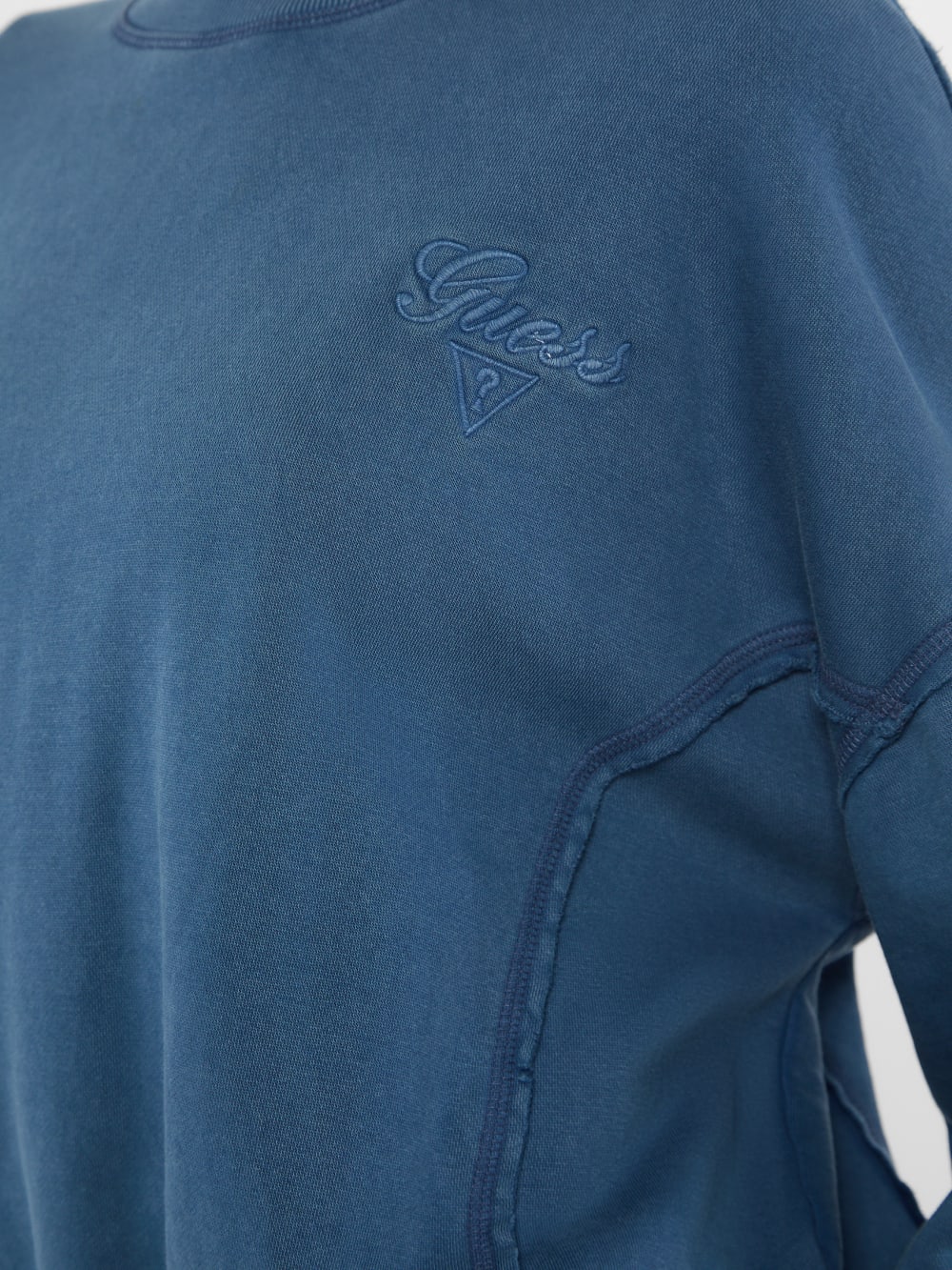 GUESS Originals Distressed Pullover - Image 3