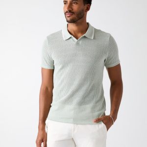 Buttonless polo shirt