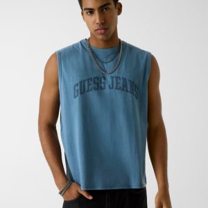 Sleeveless t-shirt