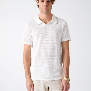 Buttonless polo shirt