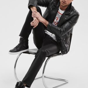 Finnley Slim-Fit Tapered Jeans