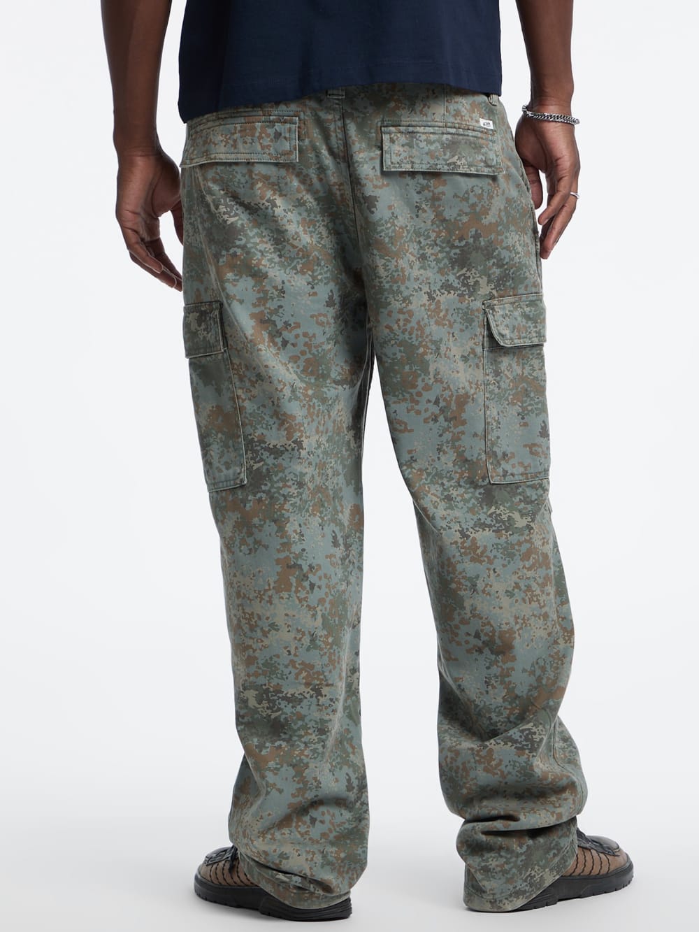GUESS Originals Eco Twill Cargo Pants - Image 4