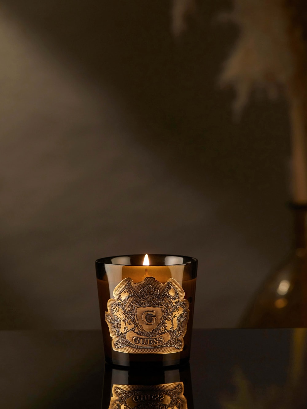 Luxury Crest Candle - Image 2