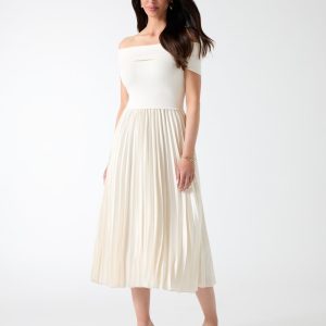 Makayla Off-the-Shoulder Dress