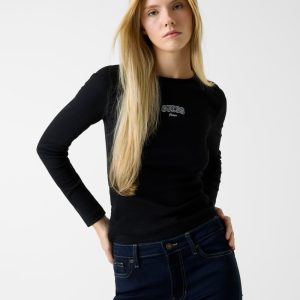 Embroidered logo t-shirt