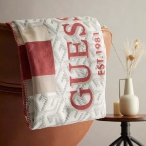 Fleece G Cube Blanket