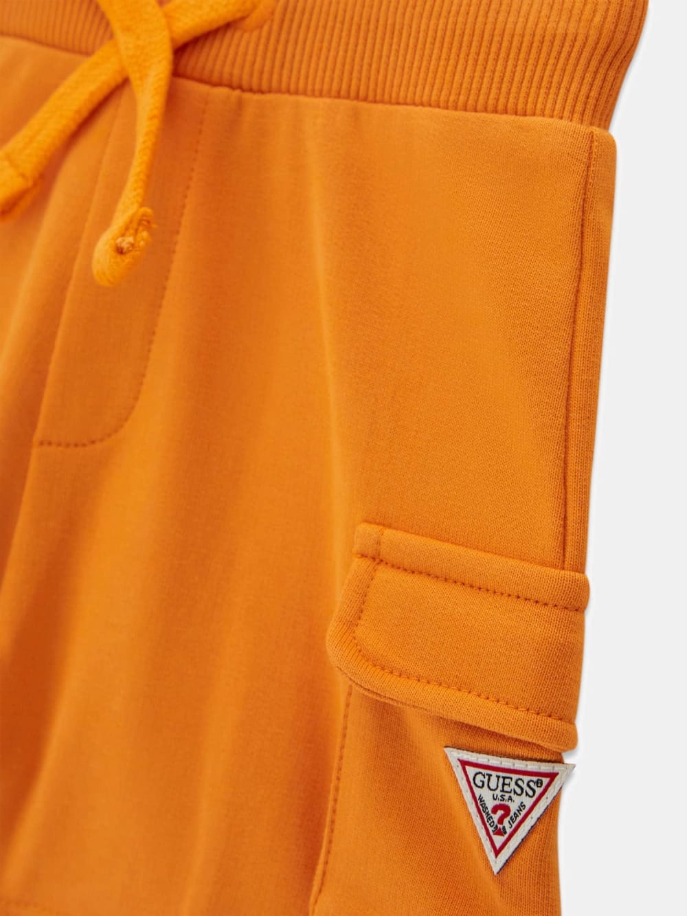 T-shirt and cargo shorts set - Image 3