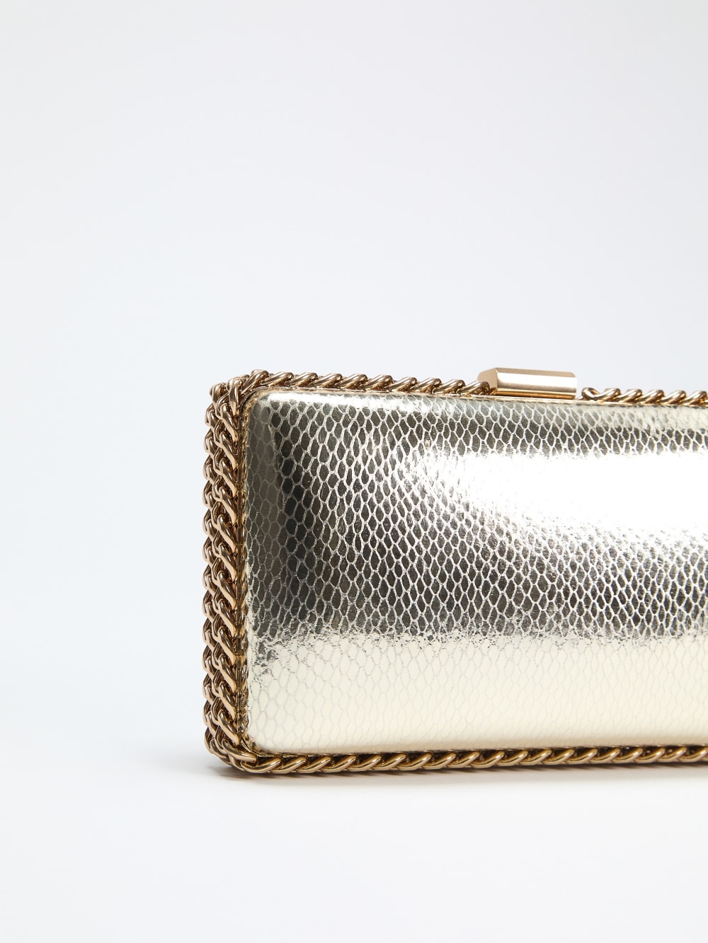 Wrap-Around Chain Clutch - Image 4